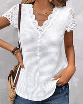 Spets kortärmad topp med V-ringning