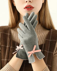 Bow tie slit warm gloves