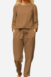 Tvådelat set i monokromt retrolinne