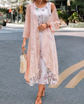 Klänning med en elegant, lös och mångsidig stil