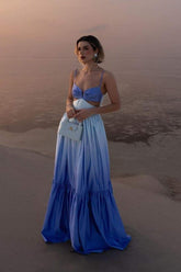 Maxiklänning med utskärning och gradient