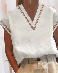 Skjorta med v-ringad spets krage