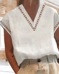 Skjorta med v-ringad spets krage