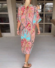 Halvärmsklänning med v-ringning