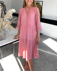 Volangklänning med prickigt tryck