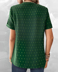 T-shirt med V-ringning och knappar