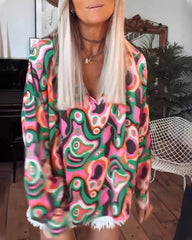 Tryckt v-ringad blus