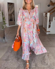 V-ringad halvärmad tryckt klänning