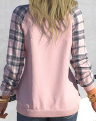 Rutig topp med långa ärmar och V-ringning