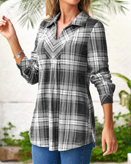 Rutig Blus med 3/4-ärm