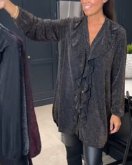 Splitsad volang topp med v-ringad hals