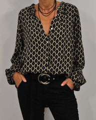 Ledig Blus med V-Ringning