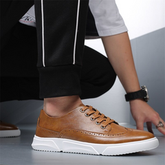 The Aron Sneaker - Ergonomiska skor