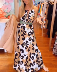 Ärmlös klänning med leopardmönster